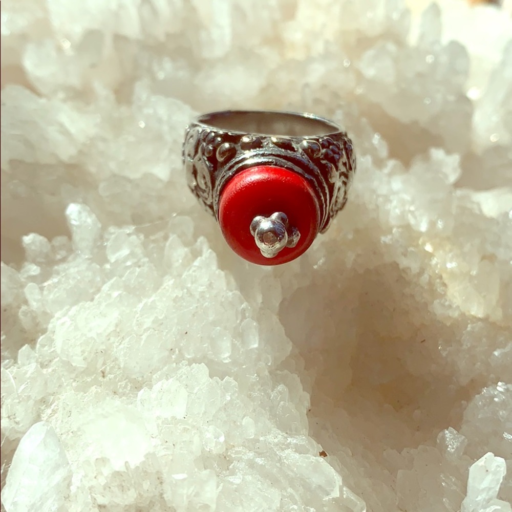 Vintage ethnic silver ring